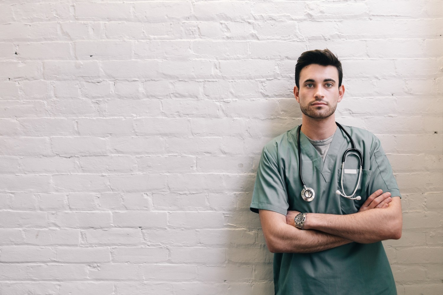  Viruses are increasingly difficult to treat with pharmaceuticals. Could Monolaurin be a natural antiviral alternative? 